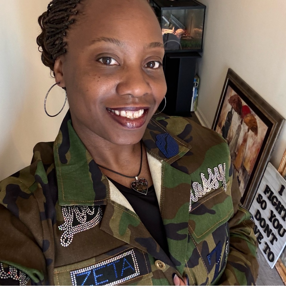 Meet your Posher, Adrian j